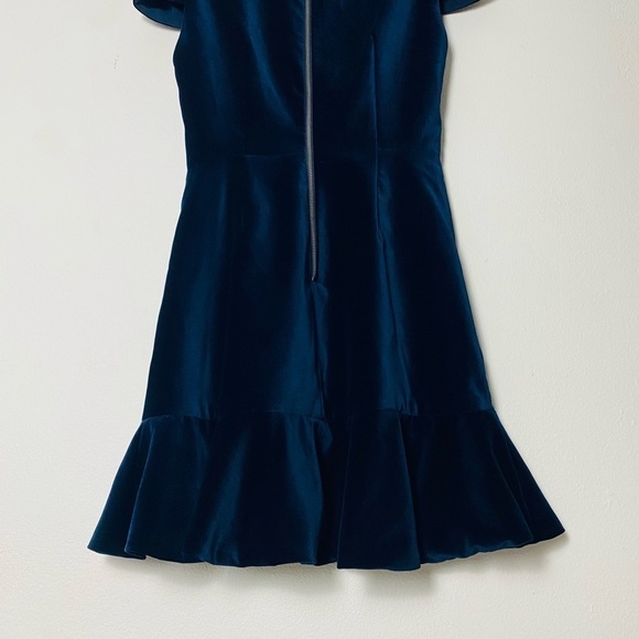 ALICE + OLIVIA Enid Ruffle Short Sleeve Cocktail Velvet Mini Dress Navy Size 2 - Picture 13 of 16